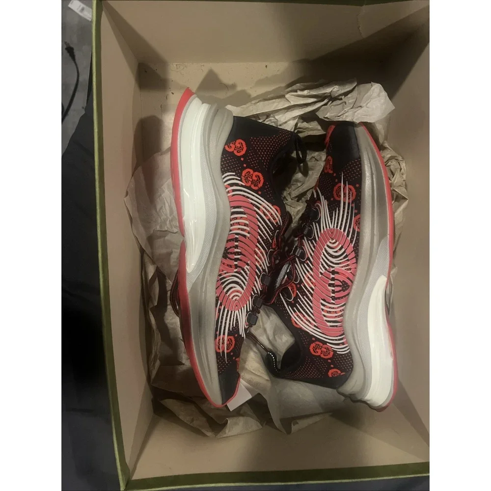Gucci Run Knit Sneaker Size 9/ US 10 Black Red GG Interlocking NIB $920